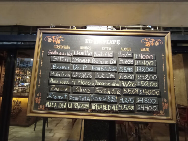 Cerveza artesanal y chilena en el Destape Bar