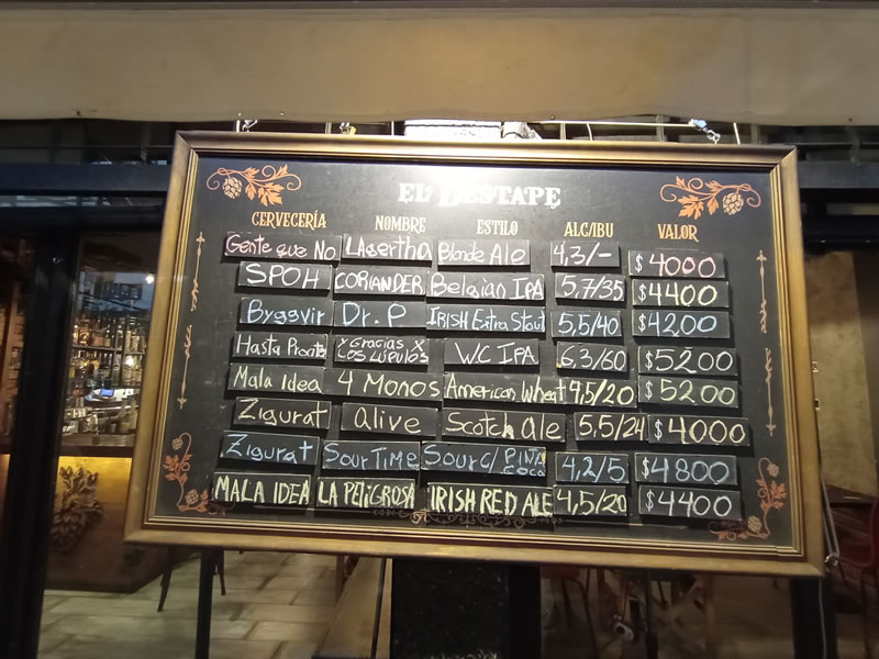 Cerveza artesanal y chilena en el Destape Bar - Guía de Santiago