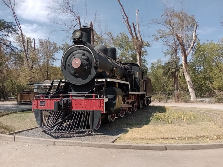 Visitando el Museo Ferroviario de Santiago